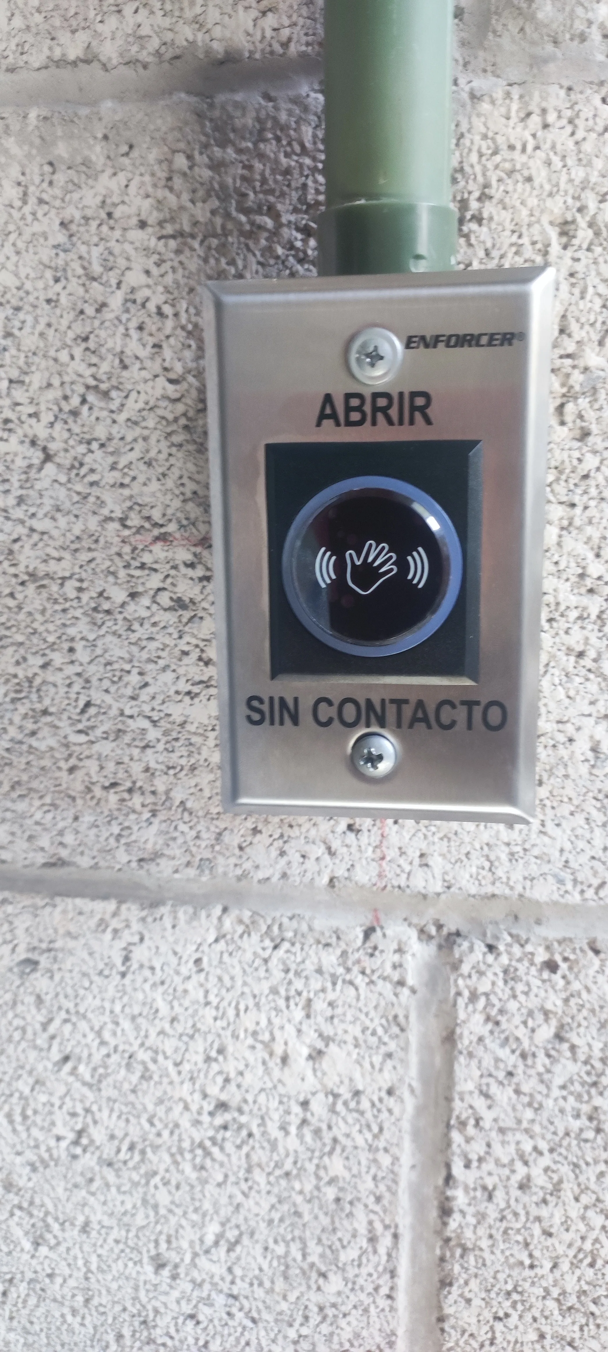 Instalación de Control de Acceso Peatonal realizada por OLEACONTROLS